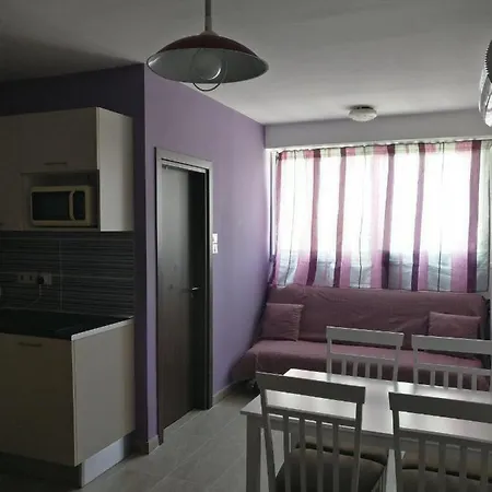 Daire Hawaii Royal Gardens Limasol